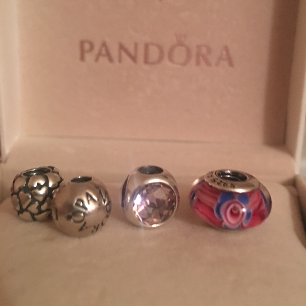 🌟AUTHENTIC PANDORA🌟PLEASE ASK IF INTERESTED